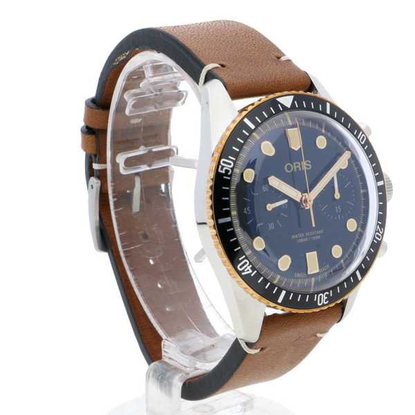 Divers Sixty-Five Chronograph